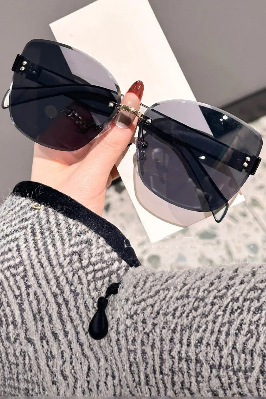Paloma | Gafas de Sol Sin Montura Estilo Gato Mujer Lente Degradada
