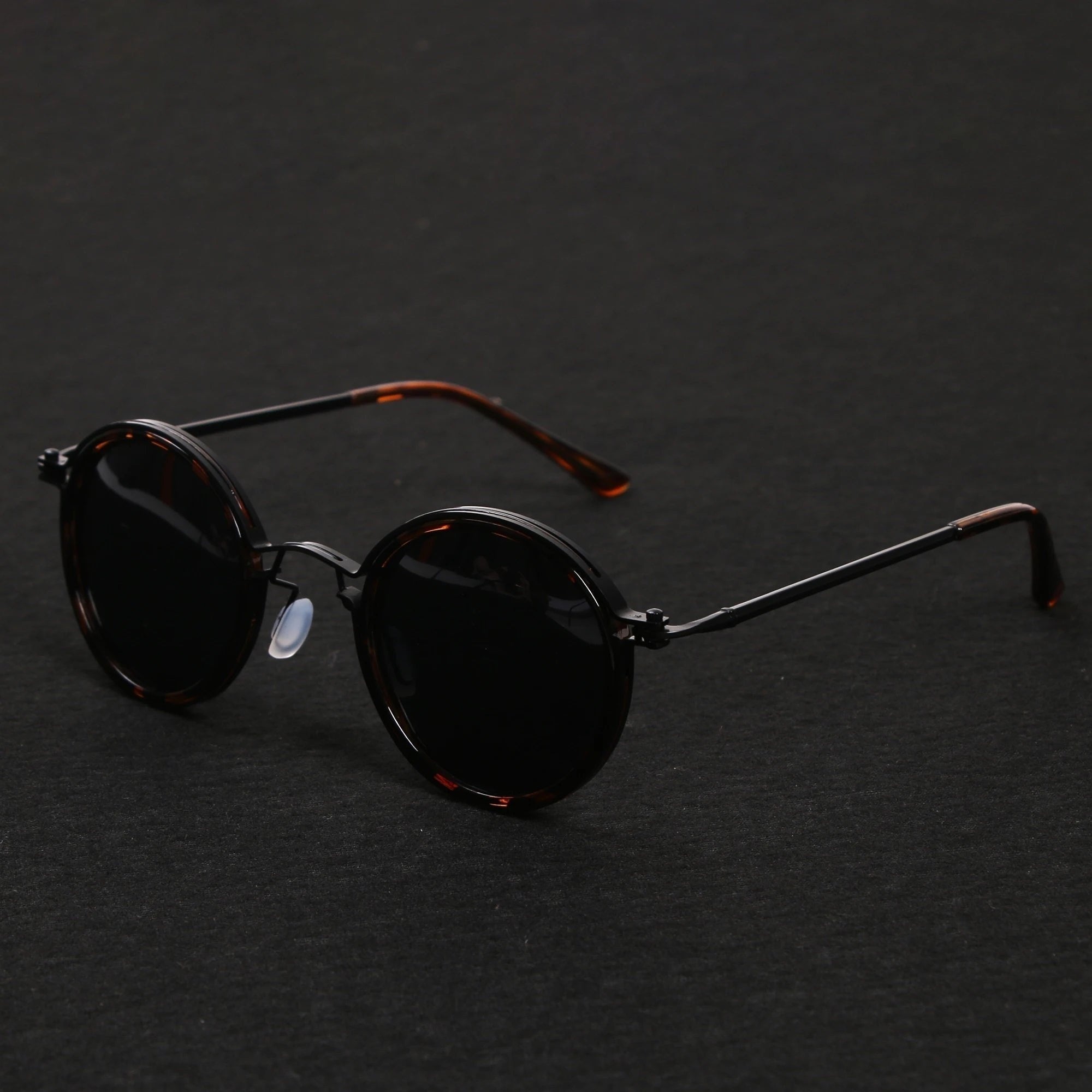 Leticia | Gafas de Sol Redondas Mujer Patillas Doradas