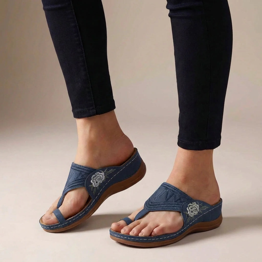 Paloma | Sandalias de Cuña Bordadas Mujer Tira Entre Dedos